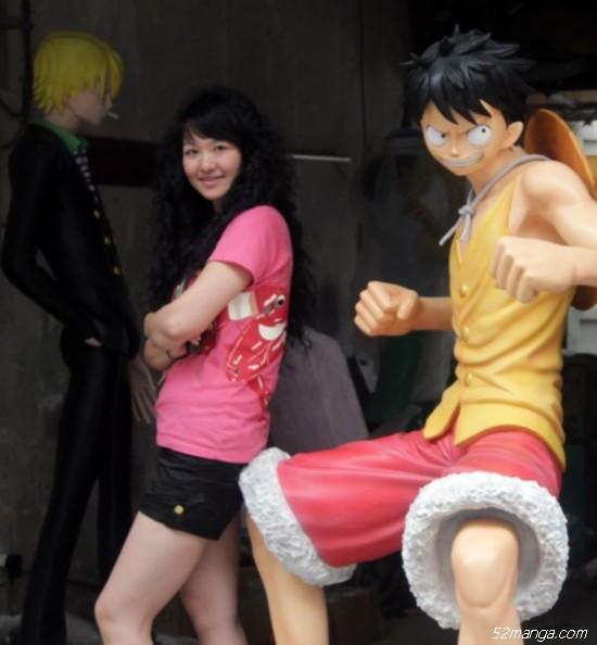 海贼路飞和女帝波雅汉考克