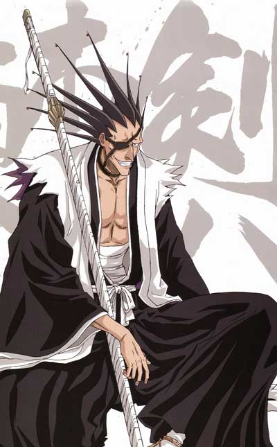 【十一番队】队长 更木剑八 

生日：11月14日  
身高：202cm 体重：108kg 
十一番队队长 
个子高大还有个怪异的发型，延伸到脖子的眼带，还有个相当威严的脸孔。 
是北流魂街80地区”更木”出身的。给自己取了“剑八”这个封给世代最强的名字。 
十三队长当中唯一没有接受入队测验就加入十三队，马上就当上队长。 
每天早上自己整理发型。偶尔弓亲会想帮他整理，不过因为感觉很恶心，所以绝对不让他碰。铃铛已经编在头发里面了，所以取不下来。 
没有喜欢吃的东西。最讨厌吃纳豆，因为太过粘稠，实在难以下咽。 
单纯、热血而好斗。 

斩魄刀没有名字，唯一一位不会卍解的队长。