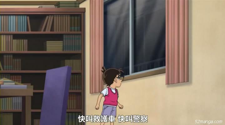 19、快叫**和救护车！
**和医务人员绝对是柯南里的黄金搭档和最佳配角。。
总是担任着装傻提问打酱油等各种任务。。
为了凸显侦探们的聪明才智，他们完全不顾及自己的形象。。
让我们想他们致以最崇高的敬意！！！