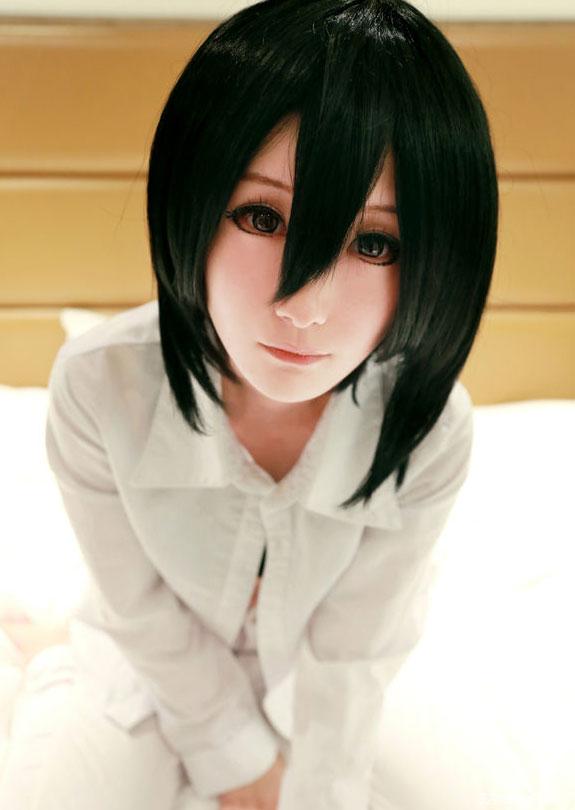 三笠·阿克曼刚起床