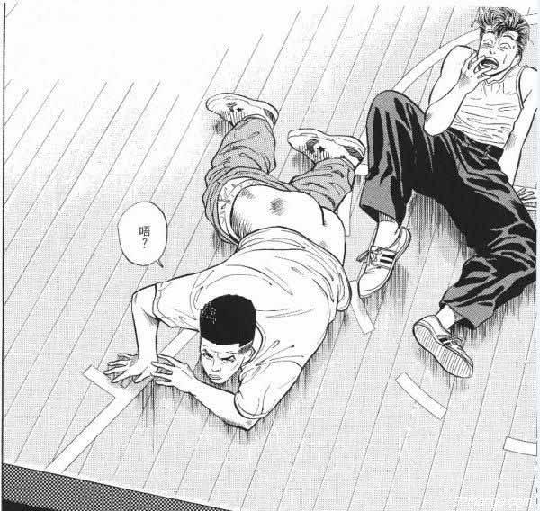 这一幕大家应该很熟悉吧，樱木不小心把赤木的裤子脱掉了