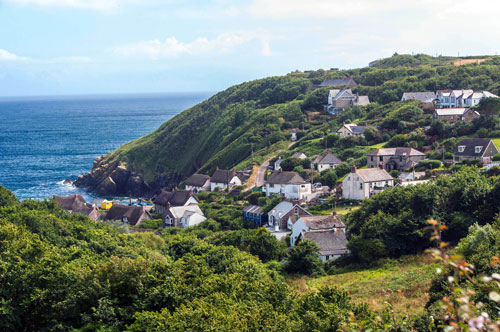 英国的科尼什(Cadgwith)渔村
